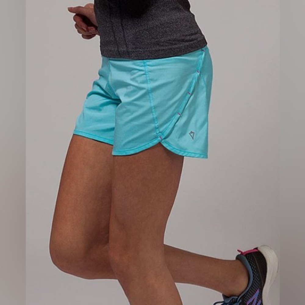 Ivivva by Lululemon Relay Racer Shorts - Picture 2 of 6